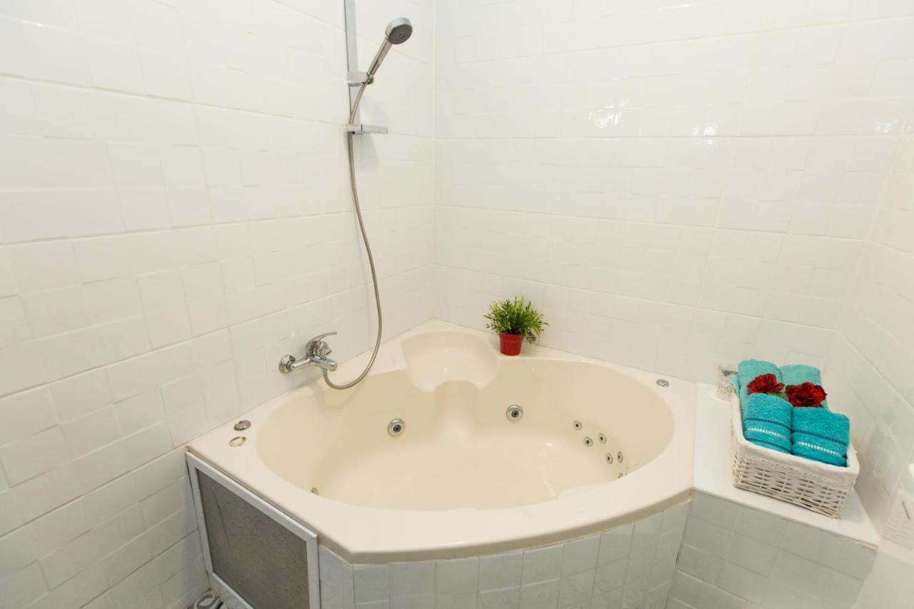 Leyad Hashmura Lodging Yesud HaMa'ala Esterno foto